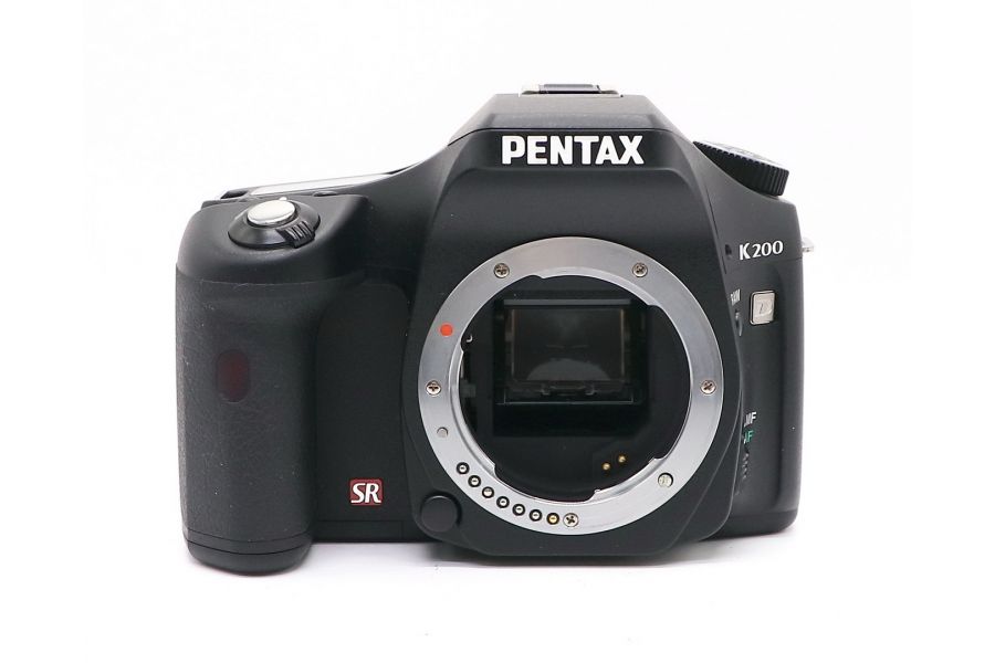 Pentax K200d body в упаковке (пробег 320 кадров)