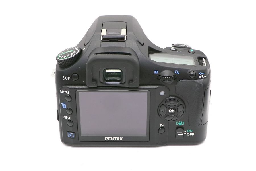 Pentax K200d body в упаковке (пробег 320 кадров)