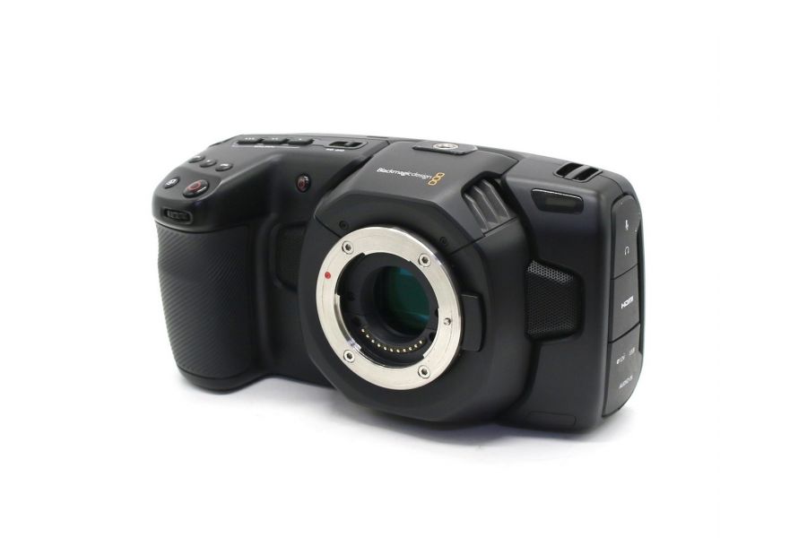 Blackmagic Design Pocket Cinema Camera 4K в упаковке