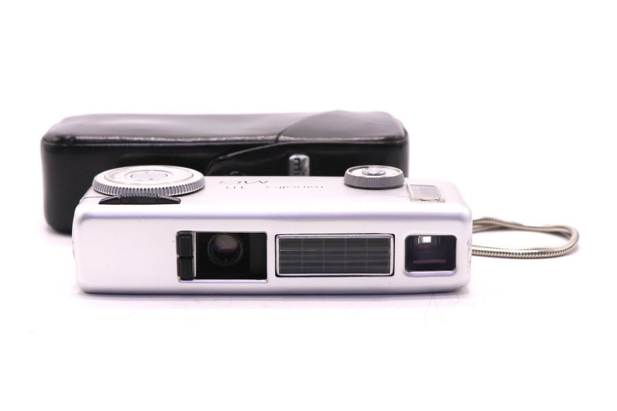 Minolta 16 MG шпионская камера в кожаном футляре