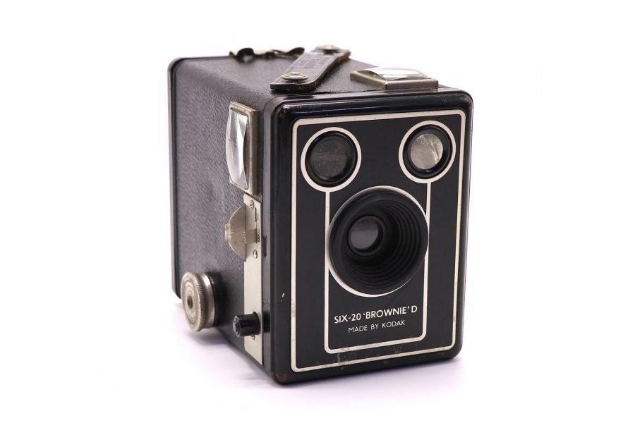 Kodak Brownie Six-20 Model D