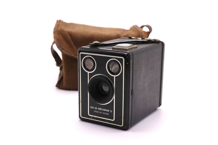 Kodak Brownie Six-20 Model D