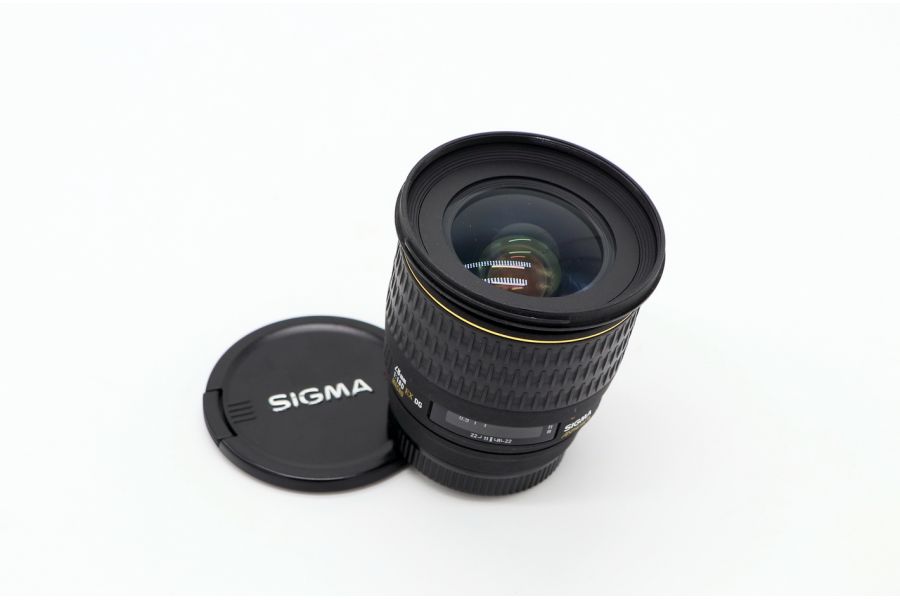 Sigma AF 28mm f/1.8 EX DG ASPHERICAL MACRO Minolta A