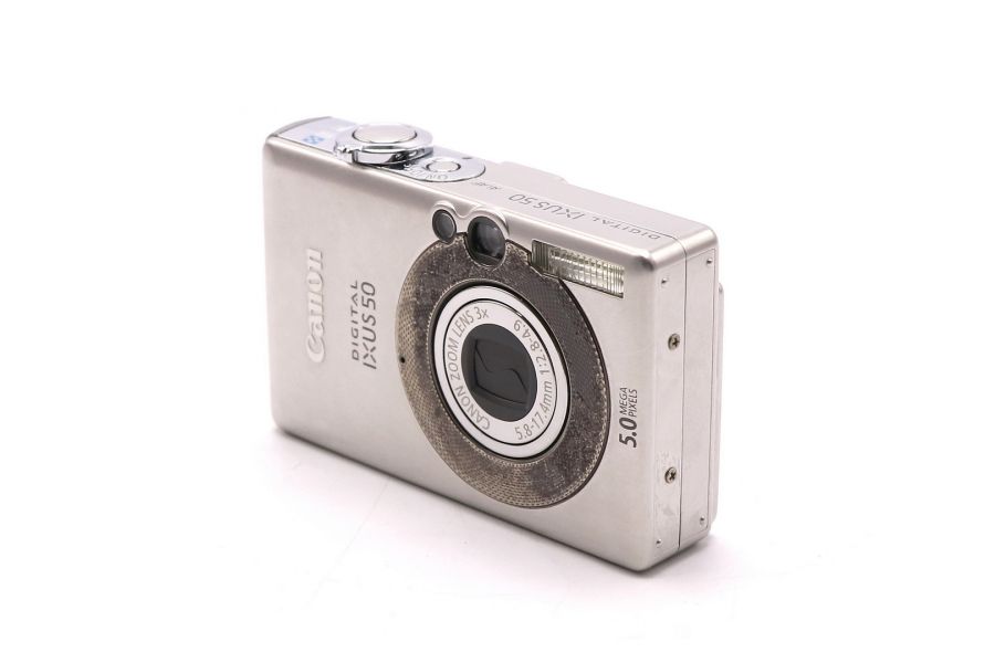 Фотокамера компактная Canon Digital IXUS 50 в упаковке