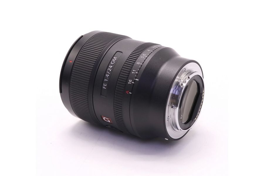 Sony FE 24mm f/1.4 GM (SEL24F14GM) в упаковке