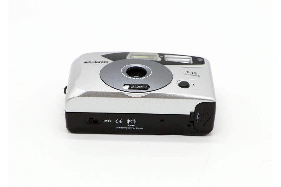 Polaroid F-15