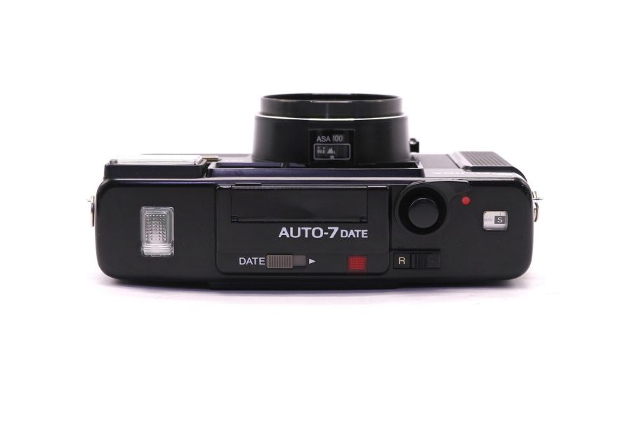 Пленочный фотоаппарат Fujica Auto-7 Date (Japan, 1981)