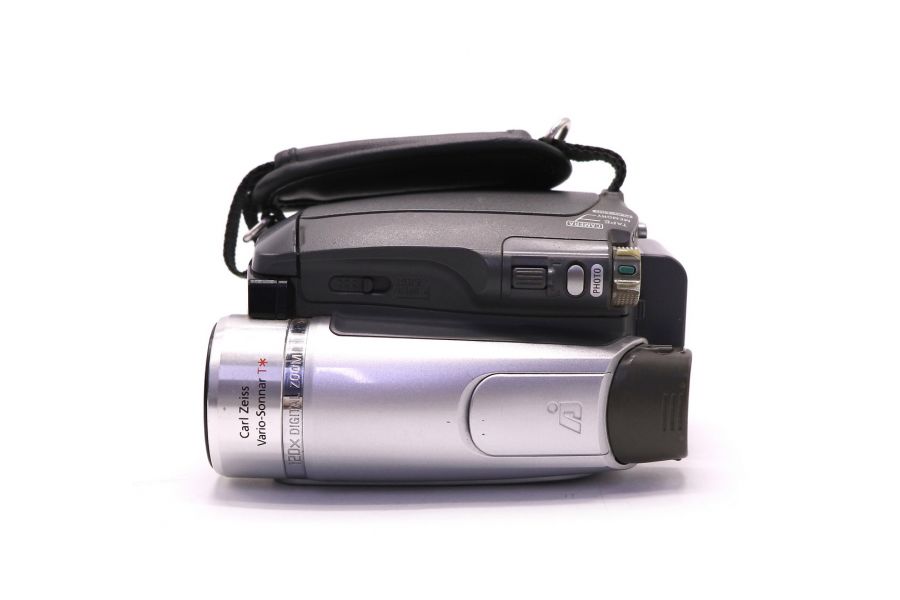 Видеокамера Sony DCR-HC94