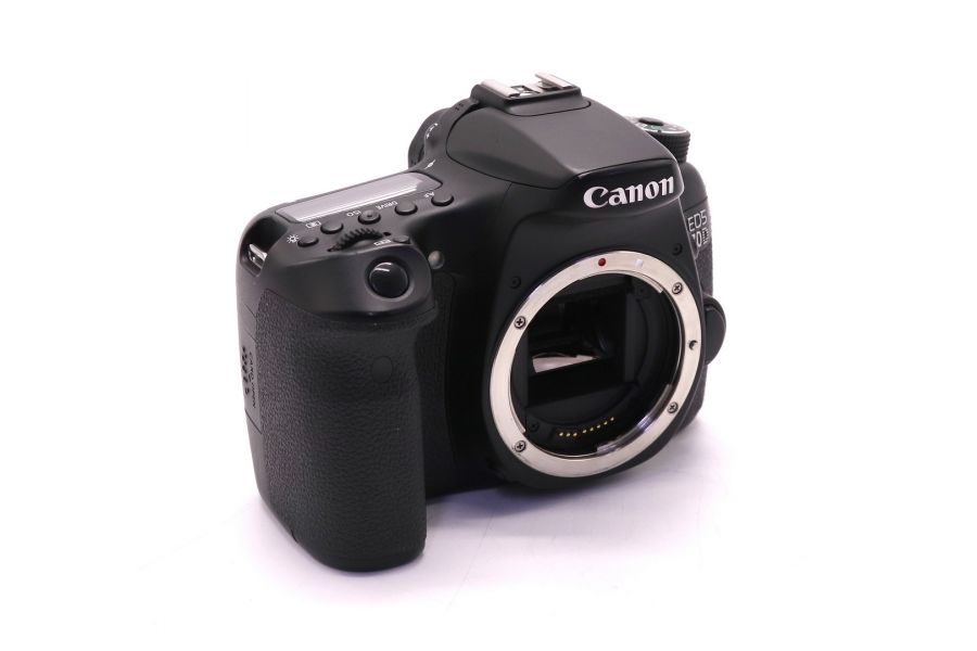 Canon EOS 70D body в упаковке (пробег 6650 кадров)