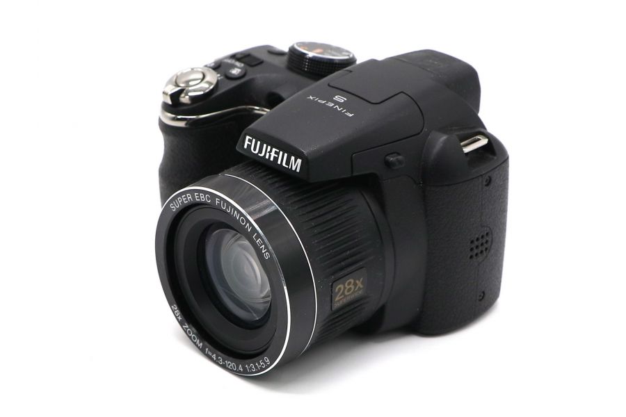 Fujifilm FinePix S3400