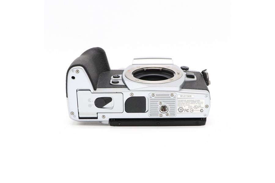Olympus OM-D E-M1 body в упаковке (пробег 5555 кадров)