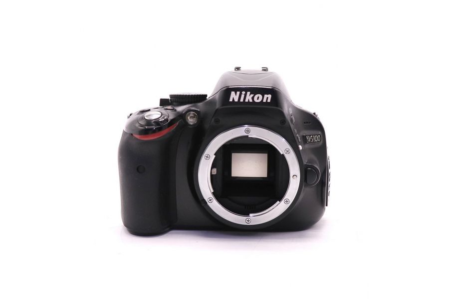 Nikon D5100 body любительская камера (неисправный) 