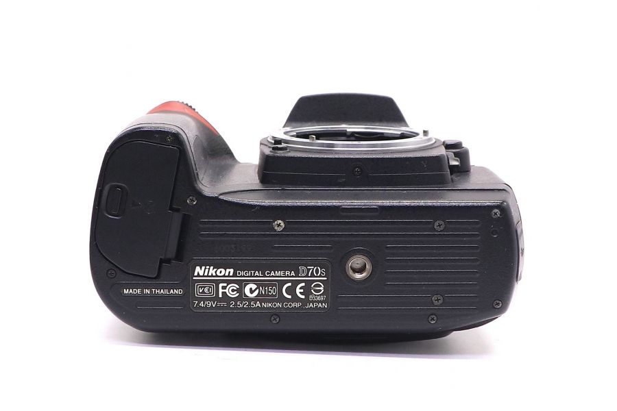 Nikon D70s body (пробег неизвестен)