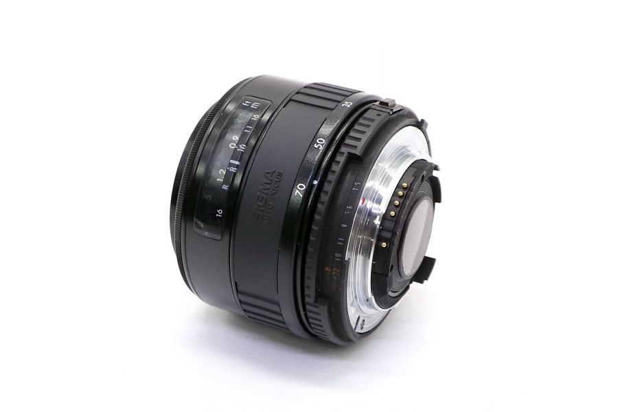 Sigma Zoom-Master 35-70mm f/3.5-4.5 MC