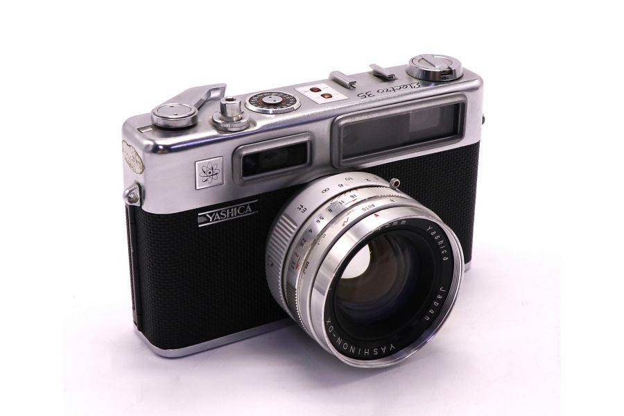 Yashica Electro 35 (Japan, 1966)