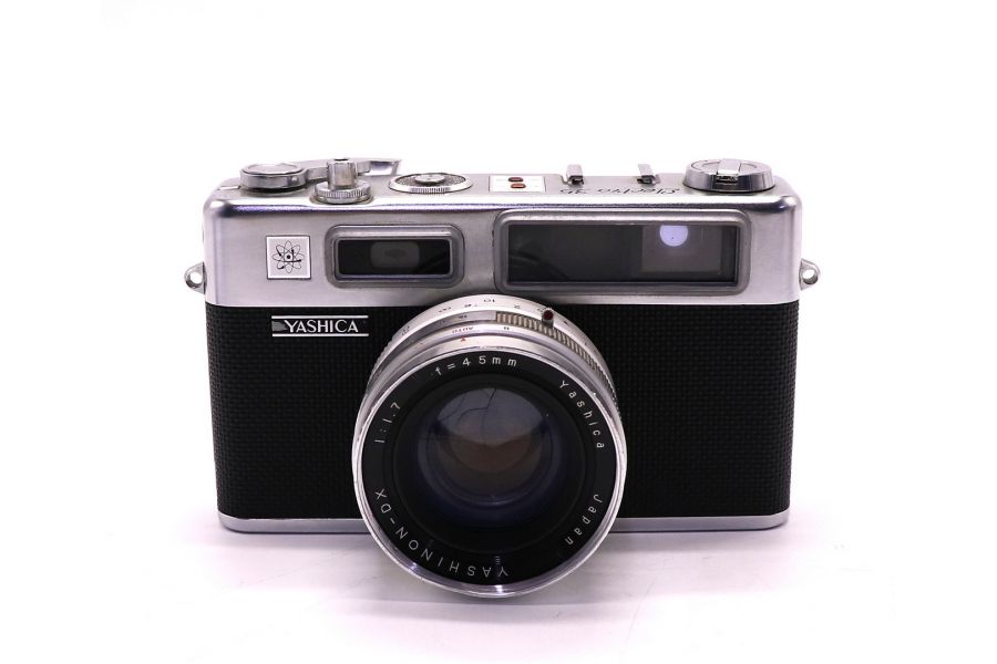 Yashica Electro 35 (Japan, 1966)