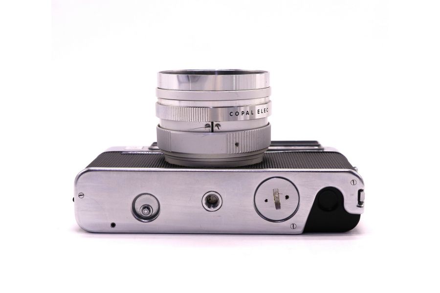 Yashica Electro 35 (Japan, 1966)