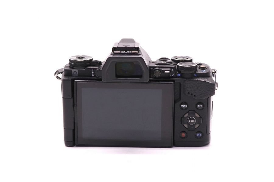 Olympus OM-D E-M5 II body в упаковке (пробег 13080 кадров)