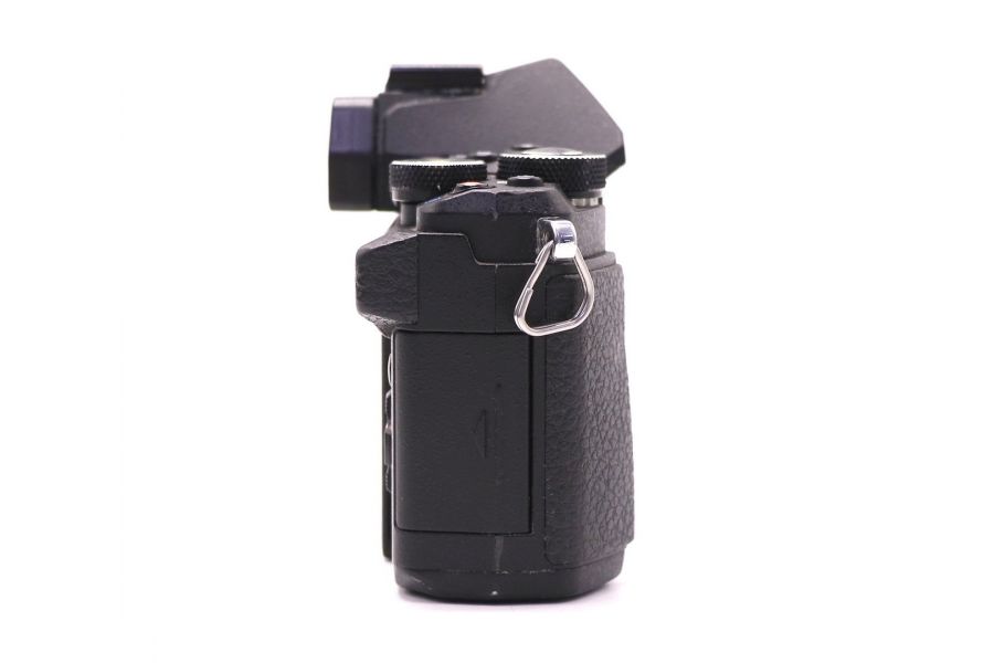 Olympus OM-D E-M5 II body в упаковке (пробег 13080 кадров)