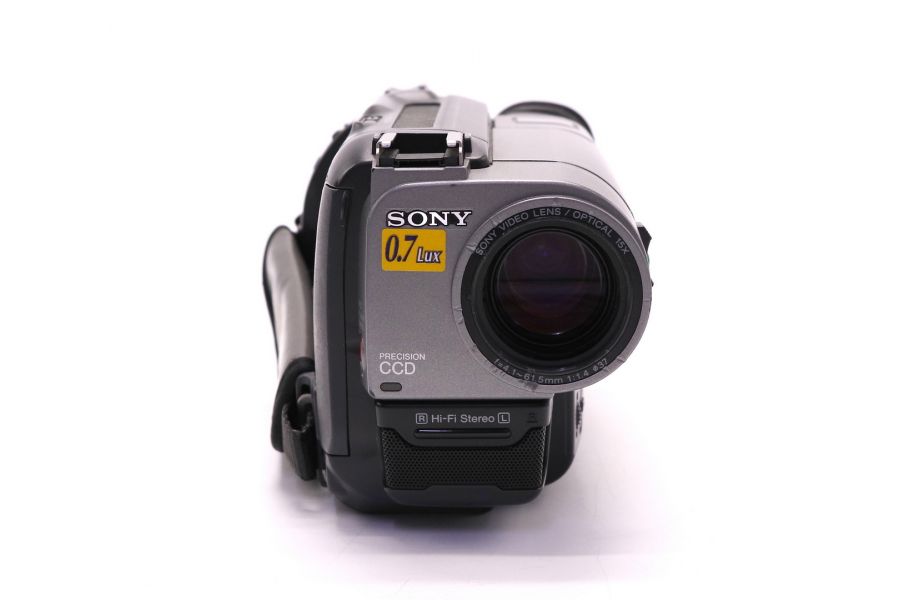 Видеокамера Sony CCD-TR920E