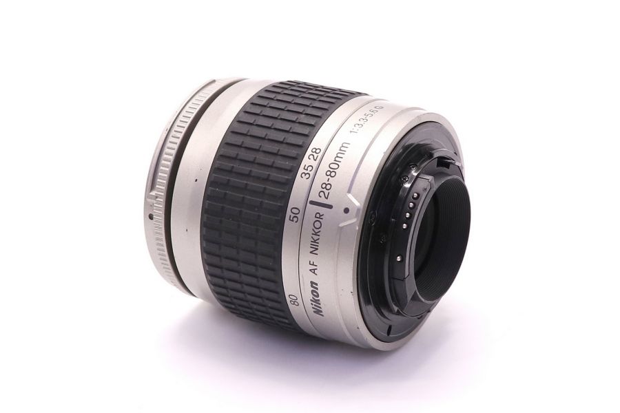 Nikon 28-80mm f/3.3-5.6G AF Nikkor (2002)
