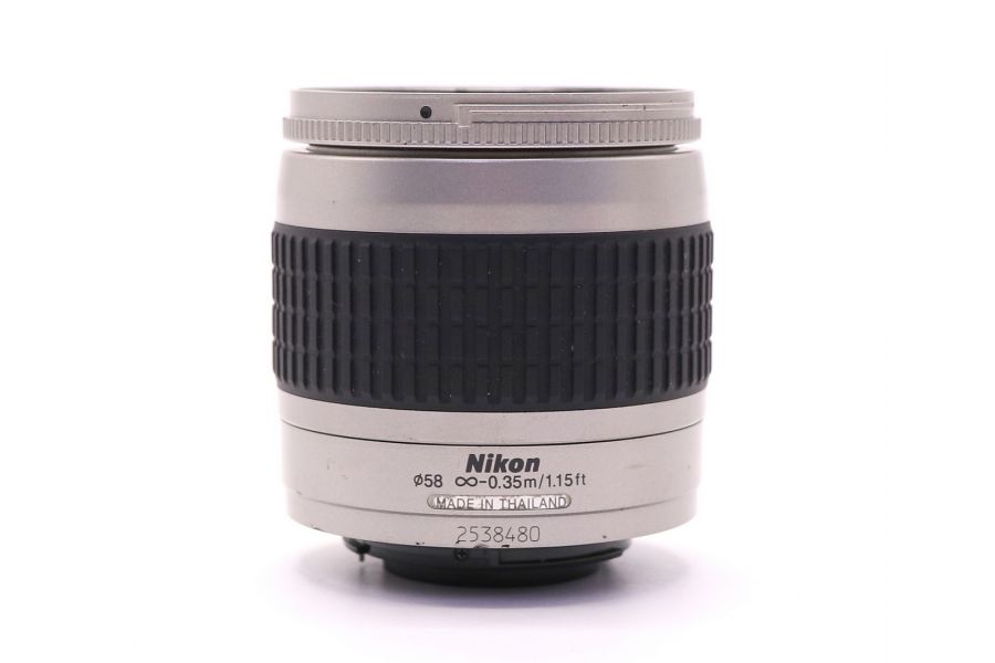 Nikon 28-80mm f/3.3-5.6G AF Nikkor (2002)