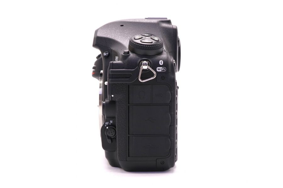 Nikon D850 body в упаковке (пробег 400 кадров)