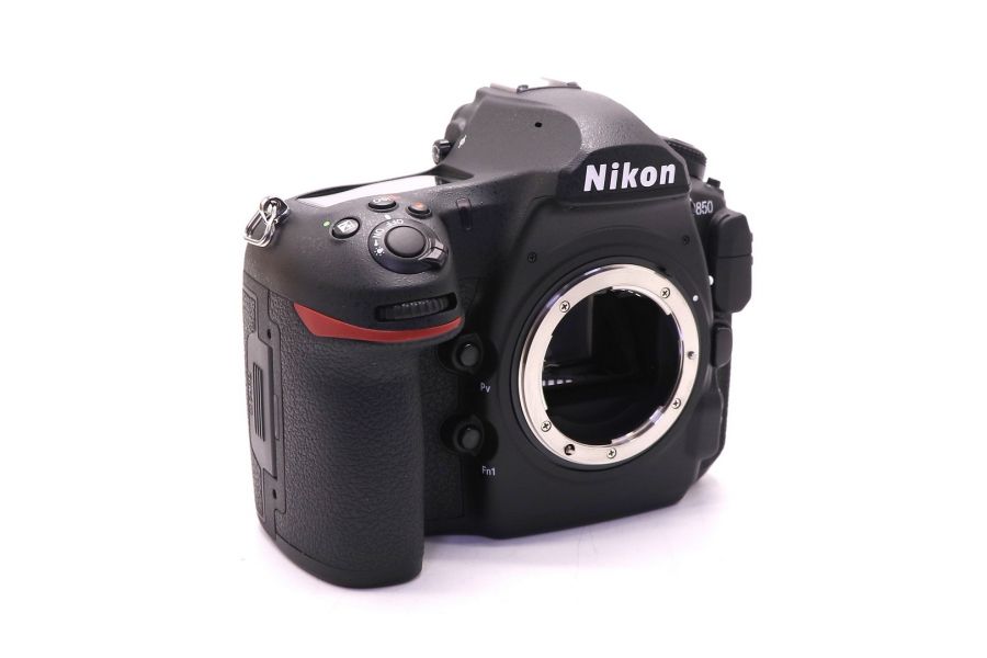 Nikon D850 body в упаковке (пробег 400 кадров)