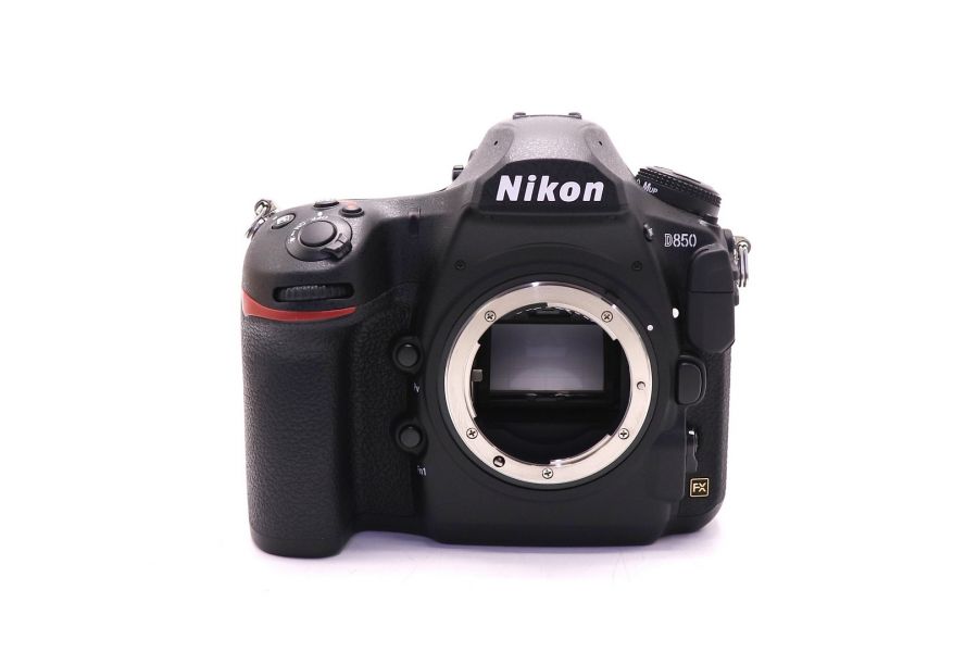 Nikon D850 body в упаковке (пробег 400 кадров)