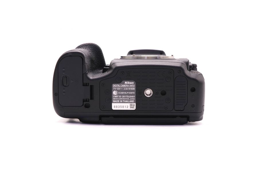 Nikon D850 body в упаковке (пробег 400 кадров)