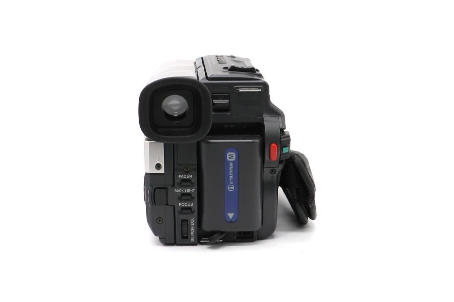 Видеокамера Sony CCD-TRV408E PAL