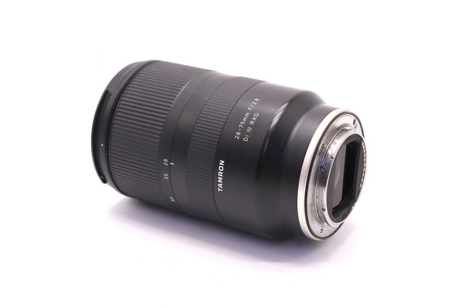 Tamron 28-75mm f/2.8 Di III RXD Sony E (Vietnam, 2019)