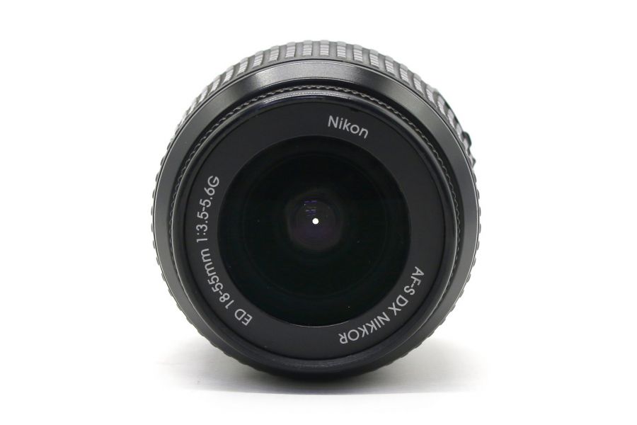 Nikon 18-55mm f/3.5-5.6G AF-S ED DX Nikkor неисправный