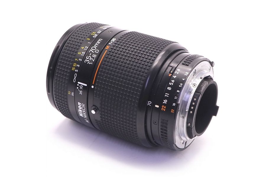 Светосильный объектив Nikon AF 35-70mm f/2.8D 