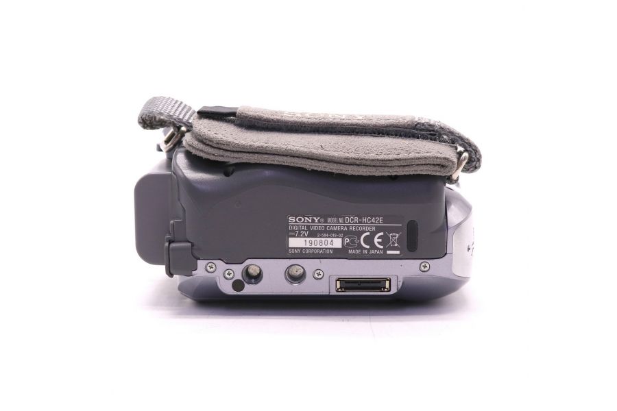 Видеокамера Sony DCR-HC42E в упаковке