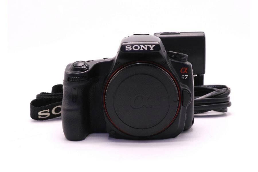 Sony A37 body (пробег 50215 кадров)