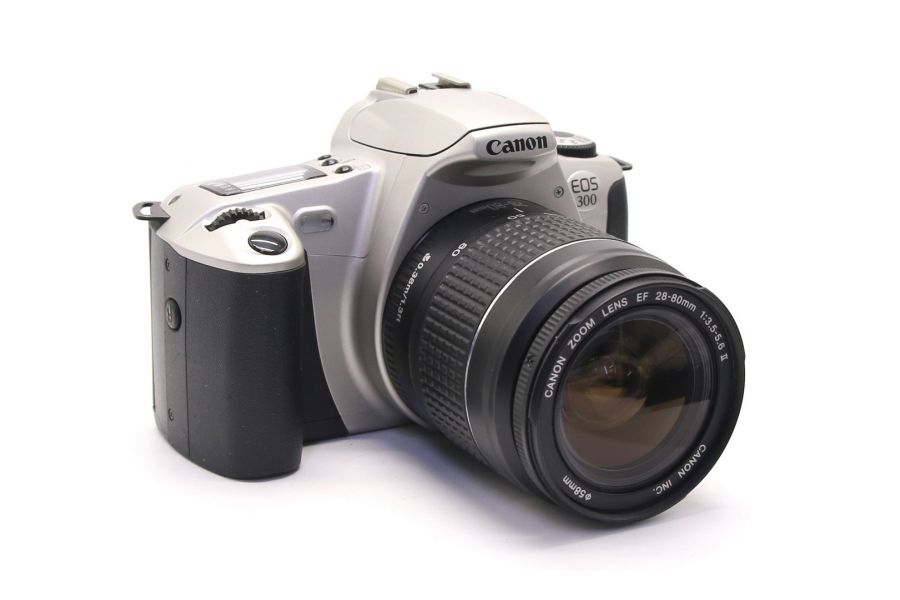 Canon EOS 300 + 28-80mm f/3.5-5.6 II