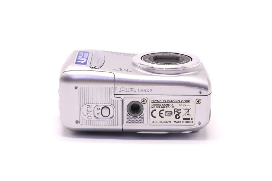 Olympus FE-100 в упаковке