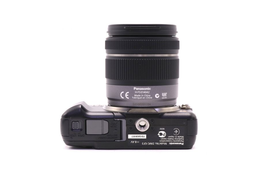 Panasonic Lumix DMC-GF3 kit black (пробег 425 кадров)