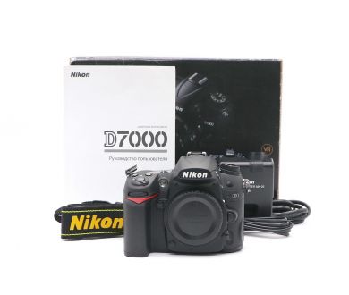 Nikon D7000 body в упаковке (пробег 4360 кадров)