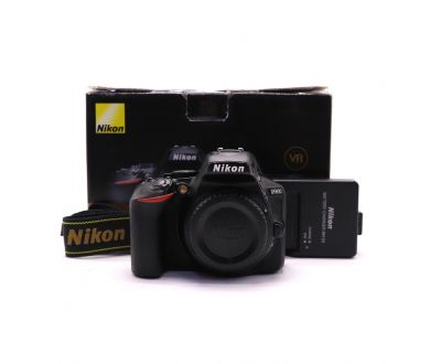Nikon D5600 body в упаковке (пробег 246615 кадров)