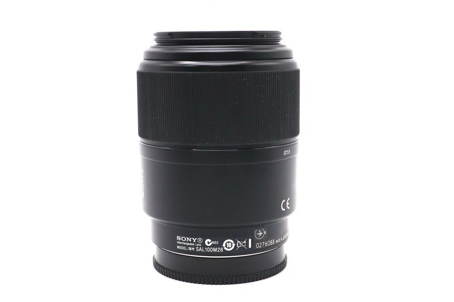 Sony 100mm f/2.8 Macro (SAL-100M28) в упаковке
