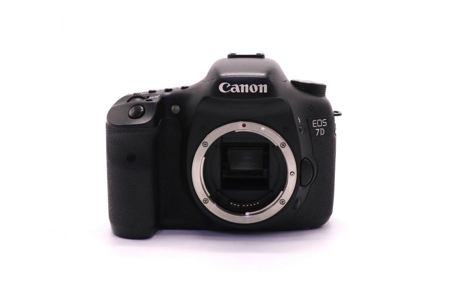 Canon EOS 7D body в упаковке (пробег 33940 кадров)