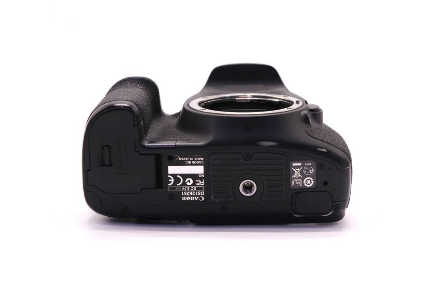 Canon EOS 7D body в упаковке (пробег 33940 кадров)