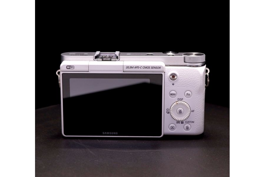 Samsung NX3000 body в упаковке 