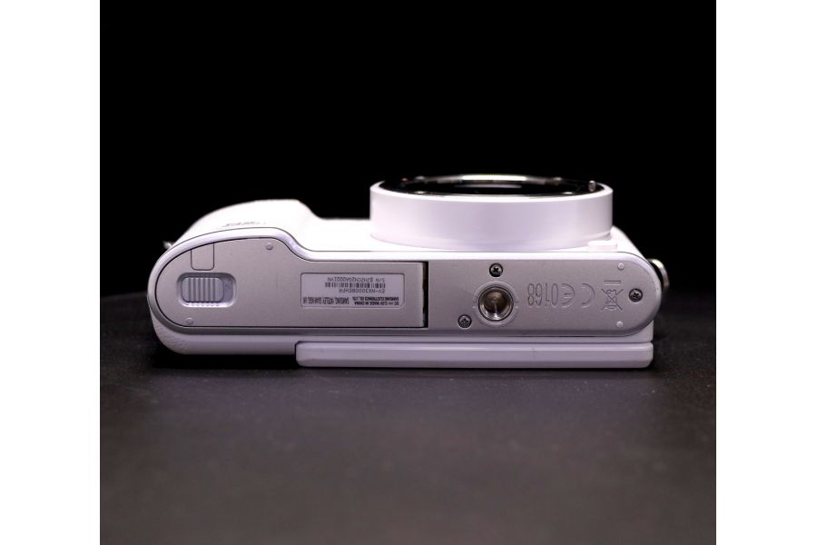 Samsung NX3000 body в упаковке 