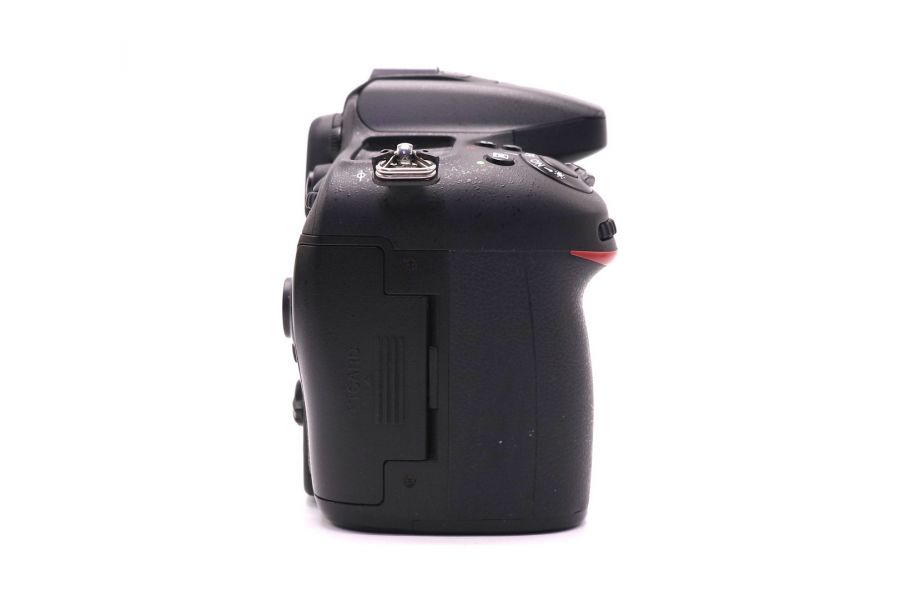 Nikon D7100 body в упаковке (пробег 12125 кадров)