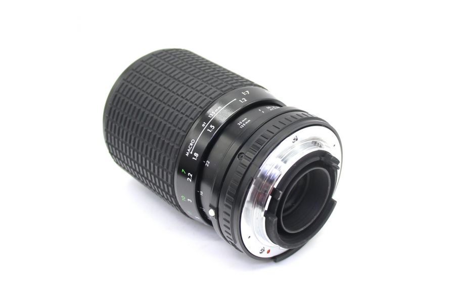 Sigma Zoom-a IV 35-135mm f/3.5-4.5 MC