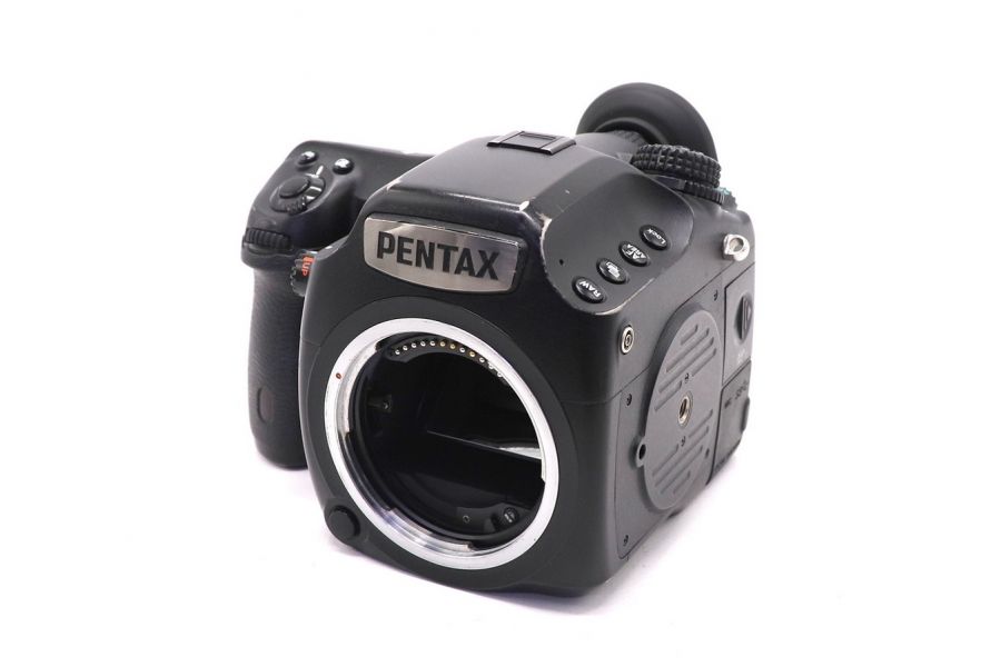 Pentax 645Z body (пробег 12105 кадров)