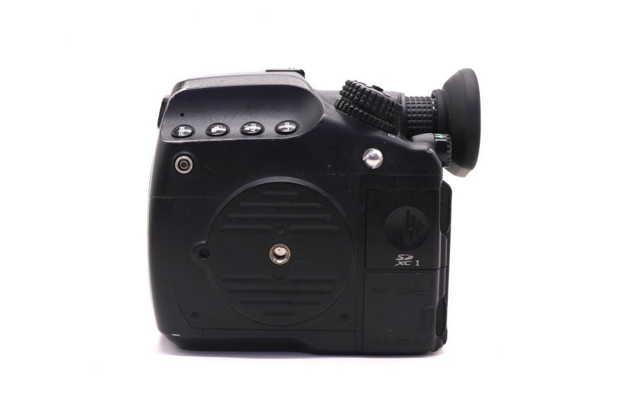 Pentax 645Z body (пробег 12105 кадров)